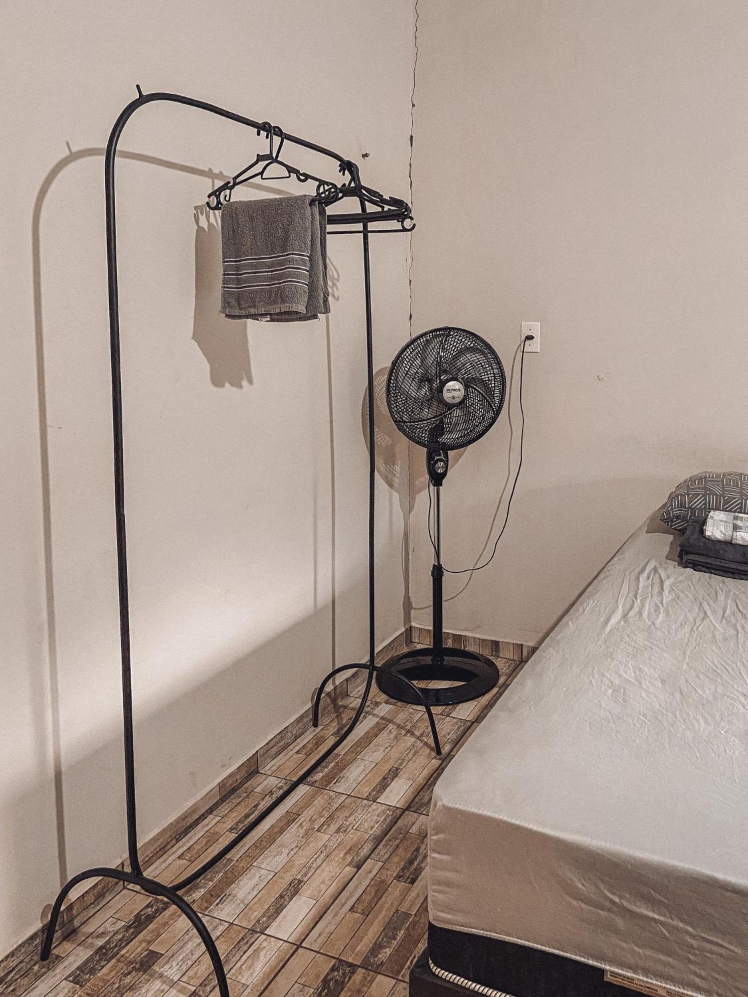 Hostel Network - Quartos Privativos Anápolis Esterno foto